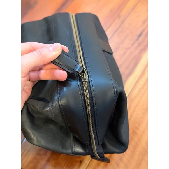 Fossil Black Leather Toiletry Shave Kit Bag Men’s - Picture 5 of 7